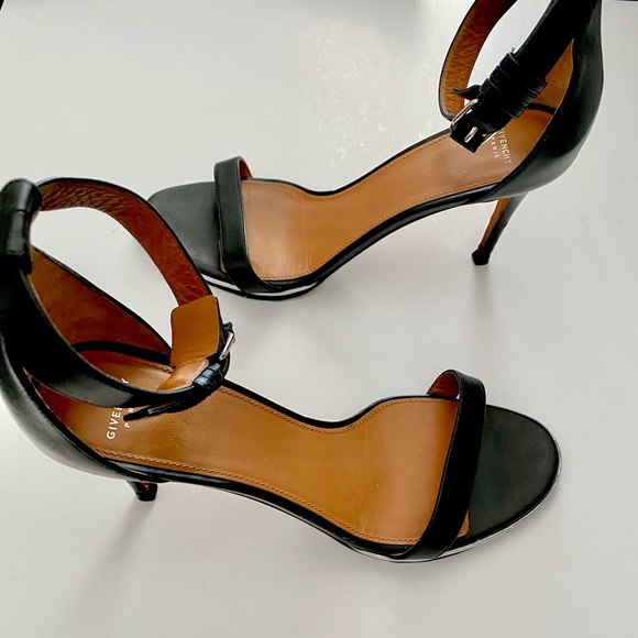 Givenchy Nadia Black Stiletto  Heels - Picture 5 of 16